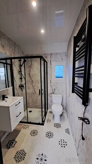 CELOROČNÝ MOBILNÝ DOM V ROZMERE 7x3,5 + 1m terasa - 7