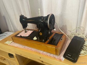 Šijaci stroj starožitny - 7