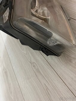 Predám predné svetlá Škoda Superb II - 7