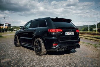 JEEP GRAND CHEROKEE SRT 6.4 HEMI V8 - 7