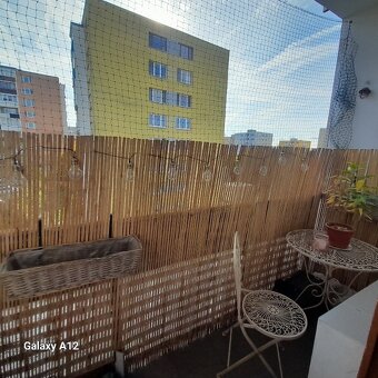 Väčší 1 izb. byt 40 m2 + balkón, pod lesom ul. Adlerova, Fur - 7