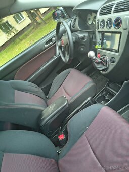 HONDA CIVIC 1.6 BENZÍN 81KW.2010ROK VÝROBY NOVÉ STK A EK - 7