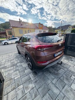 Hyundai Tucson Premium 2.0 Crdi 136 kW A/T 4x4 - 7
