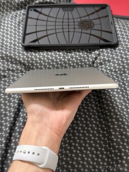 Apple iPad 10.2 2021 - 7