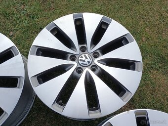 Original VW R18 Bilbao - 7