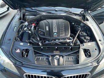 Predám BMW 740d 3.0 Twinturbo 4x4 230 kW v ciernej perle - 7