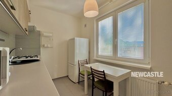 NEWCASTLE | Prenájom 3-izbového bytu 65 m² s balkónom, voľný - 7