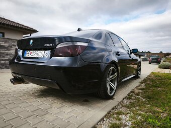 BMW E60 550i, manuál 2006 - 7