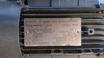 Predám motor s prevodovkou - 7