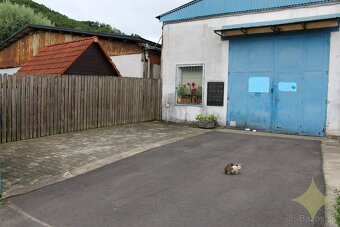 REZERVOVANÉ - Predaj sklad, kancelária, garáž, 2 izb. byt, z - 7