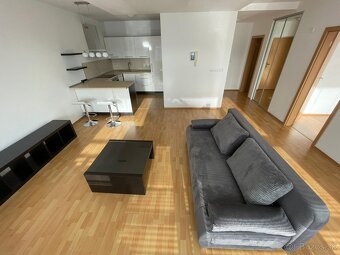 2-izbový, zariadený byt s balkónom v Panoráme - 7