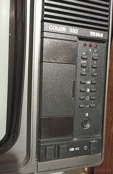 Starý retro televizor Tesla Color 332 (4332A) s ovladačom - 7