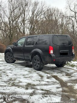 Nissan Pathfinder - 7