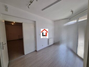 Polyfunkčný priestor na podnikanie alebo bývanie v Komárne - 7