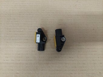 senzor airbagu Superb 2 - 7