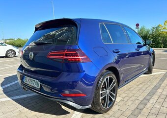 Volkswagen Golf 1.4TSi GTE Hybrid, Virtual, LED, WEBASTO
- 7