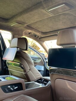 BMW 740 - 7