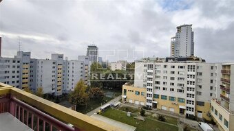 Praktický 2-izbový byt • loggia s výhľadom do... - 7