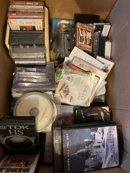 Predám rôzne knihy a cd,kazety. - 7