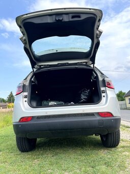 JEEP COMPASS 1.3 110kW 1. MAJITEĽ | ODPOČET DPH - 7
