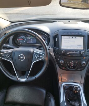 Insignia 2.0TDci Sports Tourer - 7