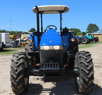 2013 New Holland TD5040 4WD - 7