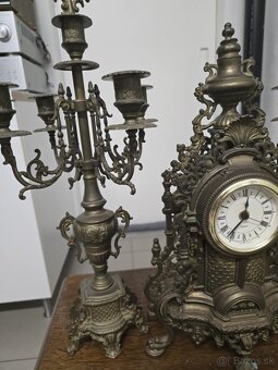 Krbove hodiny a svietniky na baterku nefunkčné. - 7