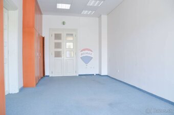 Kancelárske priestory na prenájom | Námestie SNP -Banská Bys - 7