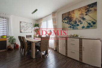 predám 8-izbový priestraný rodinný dom, úžitková plocha 473 - 7
