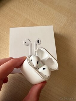 Apple Airpods - 7