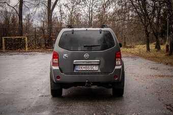 Nissan Pathfinder 2.5 dCi – 128 kW - 7