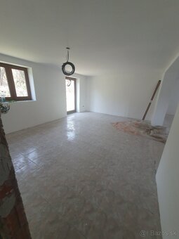 Budova na podnikateľské účely - 7