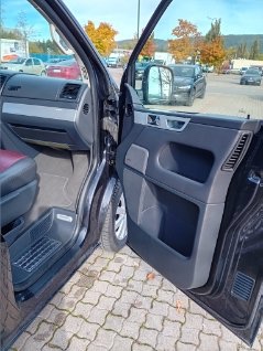 Predám Volskwagen Multivan T5 Concert Sport Highline - 7