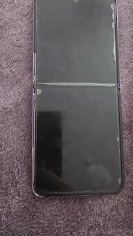 Samsung Galaxy Z FLip 4 fialovy - 7
