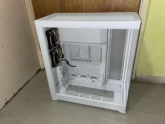 Dobry den predam PC Skrinku - 7