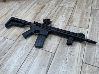 Airsoft výbava – CYMA AR-15 - 7