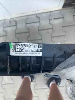 chladič voda vody vodní AUDI Q7 4M0 3,0 TDi 8W0121251N 8W012 - 7