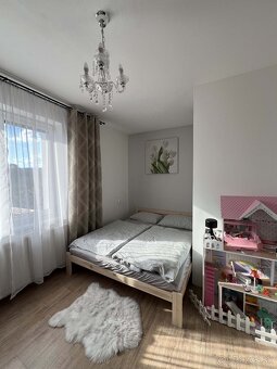 Priestranný, rekonštruovaný dom s pozemkom o rozlohe 1074m2 - 7