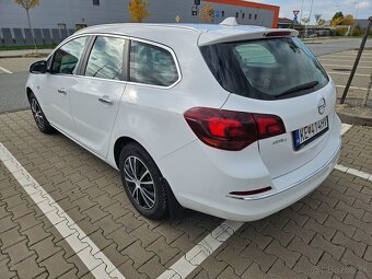 Opel astra j sport tourer - 7