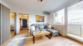 REZERVOVANÉ - Štýlový 1i byt s balkónom, výhľadom a úplne no - 7