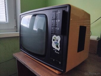 Televízor TESLA Pluto - 7