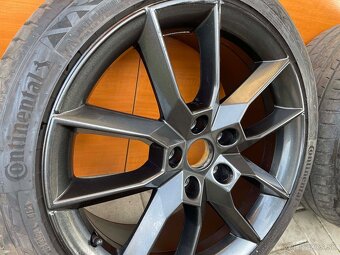 GEMINI SCHWARZ skoda Octavia RS 3 5x112 7,5x18 ET 51 - 7