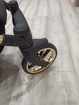 Športový kočík s gél kolesami do 25kg - 7