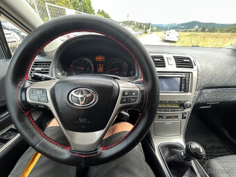 Toyota Avensis Combi 2.0 D-4D - 7