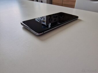 Samsung S20 +/ RAM 8 GB/ ROM 128 GB/ - 7