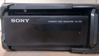 Predám 10 CD menič Sony CDX-605 - 7