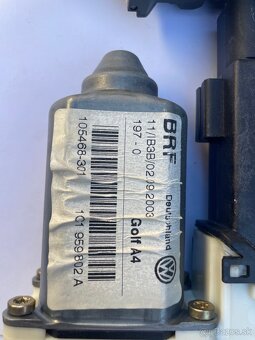 Golf 4 hatchback dvere - 7