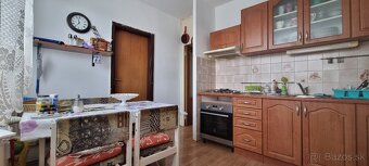 NOVINKA I TICHÝ 4i. BYT S LOGGIOU A S GARÁŽOU / BRATISLAVA. - 7