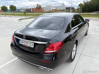 Mercedes-Benz E220d Sedan - 7