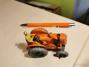 Dinky toys traktor Field Marshal - 7